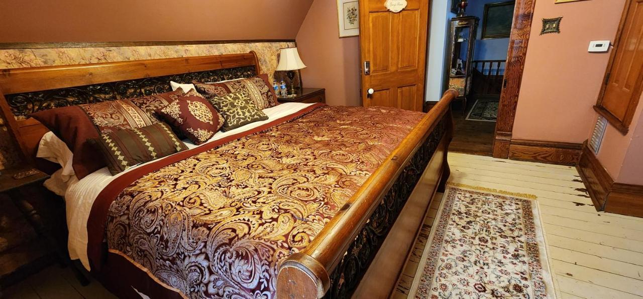 The Carson House Bed & Breakfast Acomodação com café da manhã Pittsburg Exterior foto